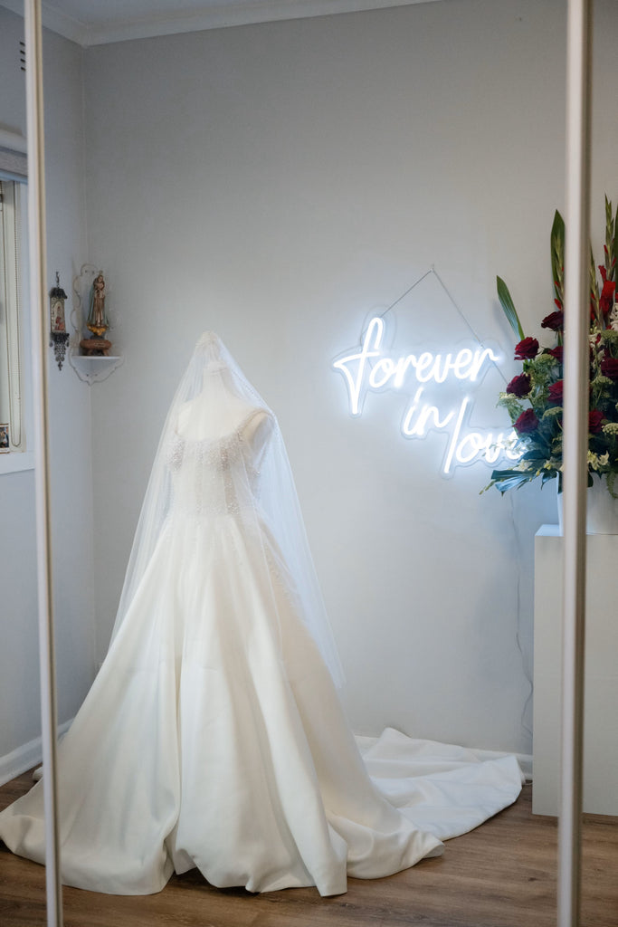 Forever in Love - Neon Sign Hire